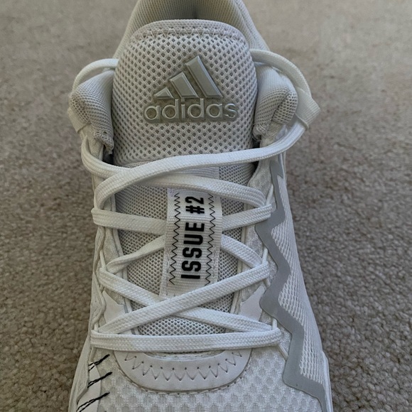 Men’s Adidas Donovan Mitchell Basketball Shoes - Picture 4 of 5